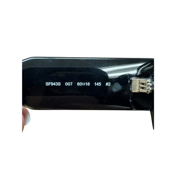 Salvatore Ferragamo NWT SF943S Sunglasses in Grey Gradient - Picture 8 of 10